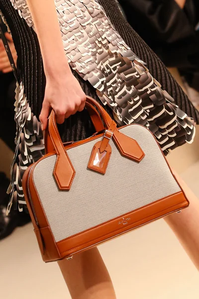 Look 140